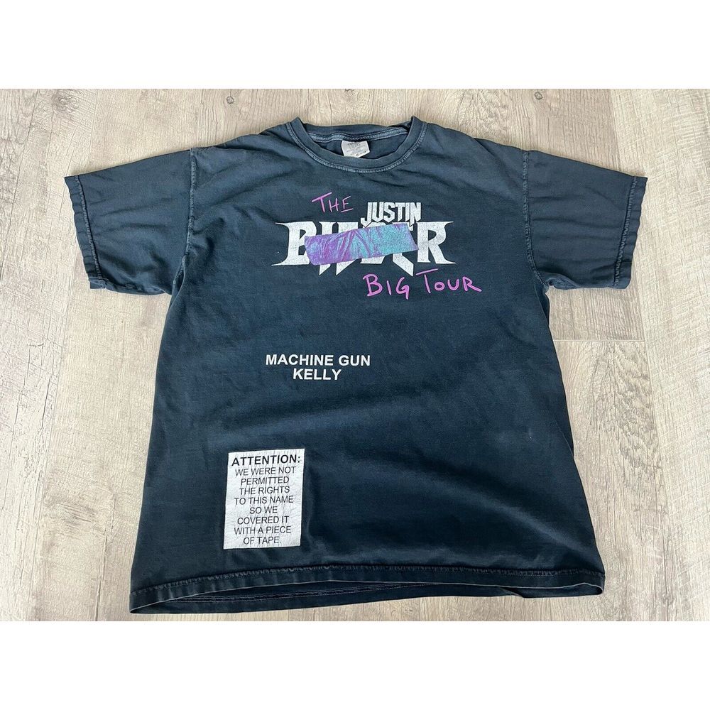 Machine Gun Kelly Justin Bieber tour shirt Unisex Large Black Tshirt Concert